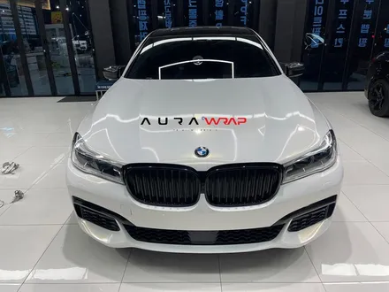 BMW740 사고랩핑수리 깔끔하게 처리하네요  . / 천안 신부동