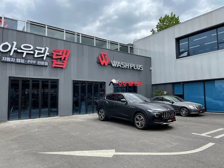 아산 천안랩핑 믿고 맡길 수 있는 곳 마세라티 르반떼 전체 시공 예술입니다. / 천안 신부동