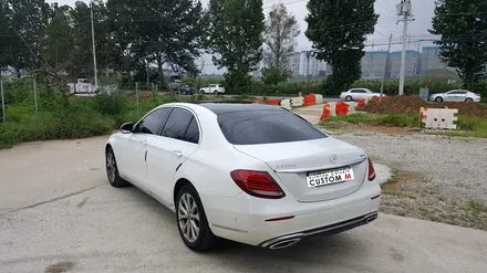 당진자동차랩핑 전문 커스텀엠 : 벤츠 E220d 루프스킨 찐~~하게 한번 가실까요?? / 평택 도일동