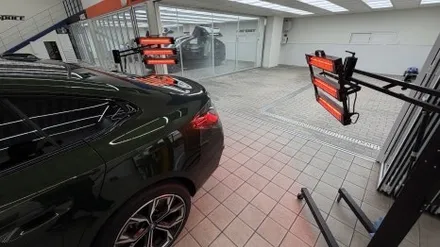 BMW i4 유리막코팅, 가죽코팅 도장면 관리, 시트 관리 방법 공유 / 남동구 고잔동