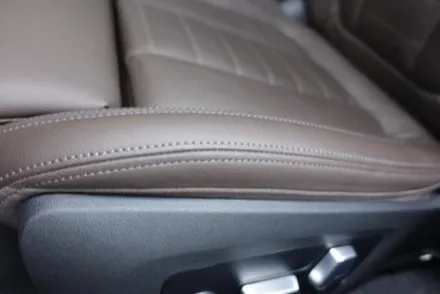 BMW i4 유리막코팅, 가죽코팅 도장면 관리, 시트 관리 방법 공유 / 남동구 고잔동