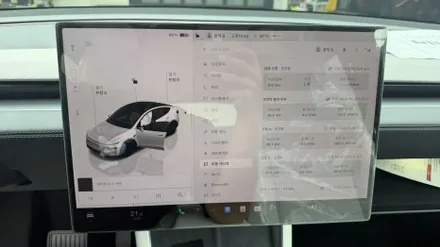 인천 화이트 테슬라 모델Y 생고뱅 파노라마 럭스R 썬팅 틴팅으로 확실한 열차단 아다마스 오토 선쉐이드 음성으로 작동 가능 / 남동구 고잔동