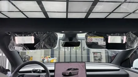 인천 화이트 테슬라 모델Y 생고뱅 파노라마 럭스R 썬팅 틴팅으로 확실한 열차단 아다마스 오토 선쉐이드 음성으로 작동 가능 / 남동구 고잔동