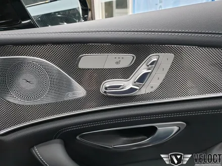 벤츠 CLS300d 순정 통풍시트 시공으로 여름을 위한 필수 레트로핏 작업 완료!