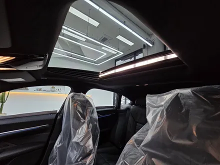 BMW i4  글라스틴트레이니블루 / 인천 연수구 송도동