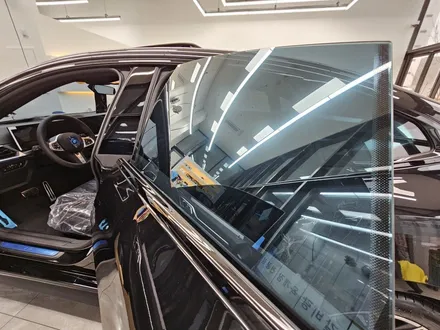 BMW i4  글라스틴트레이니블루 / 인천 연수구 송도동