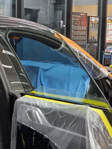 BMW i4  글라스틴트레이니블루 / 인천 연수구 송도동