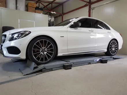 벤츠 AMG C250d 순정19인치 다이아몬드커팅 복원작업 입니다 / 청주시 서원구
