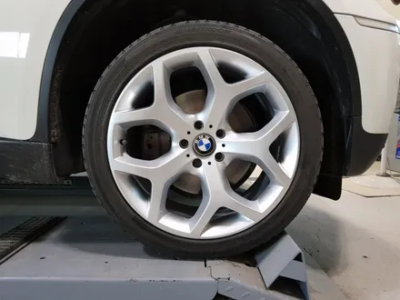 BMW X6 20인치 화이트펄실버 도색작업 입니다 / 청주시 서원구