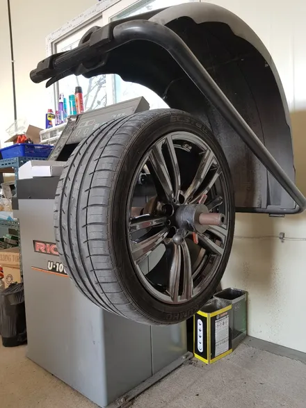 BMW 420i M4 19인치 고스트크롬 도색작업 입니다 / 청주시 서원구