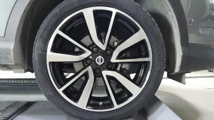 닛산 캐시카이 QASHQAI 순정19인치 다이아몬드커팅 복원작업 입니다 / 청주시 서원구