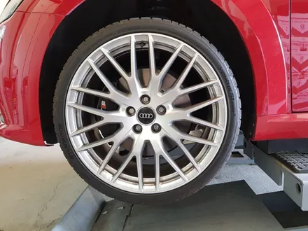 아우디 TTS coupe 순정20인치   유광블랙 도색작업 입니다 / 청주시 서원구