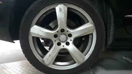 벤츠 CLS 350 순정18인치 DBK 도색작업 입니다. / 청주시 서원구