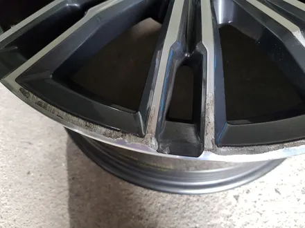 BMW 320d M 순정18인치 유광블랙 도색작업 입니다 / 청주시 서원구