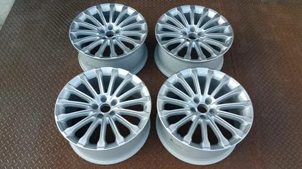 아우디 A8L 50TDI 순정19인치 실버도색 작업입니다 / 청주시 서원구