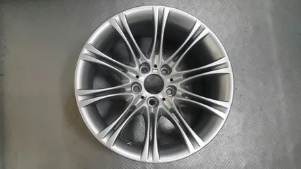 BMW 528i 순정18인치 화이트펄실버 도색작업 입니다 / 청주시 서원구