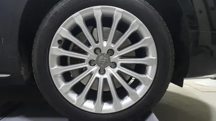 아우디 A8L 50TDI 순정19인치 실버도색 작업입니다 / 청주시 서원구