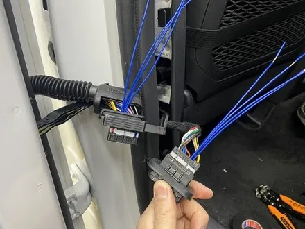 은은하게 스며드는 엠비언트 무드등(투싼 NX4 페이스리프트) / 부산 진구 양정동