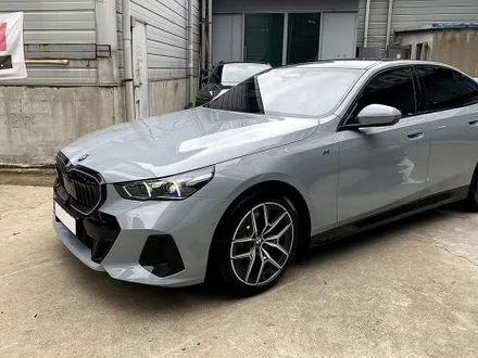 부산 후퍼옵틱 BMW 5시리즈와 프나세가 만나면 이런 색감이에요 / 부산 진구 양정동