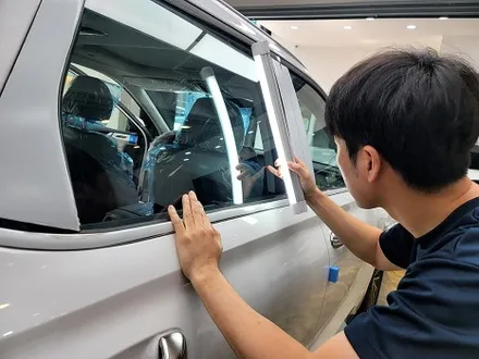 부산진구썬팅 전문점 비바에서 레인보우 V90 풀시공 완료 / 부산 진구