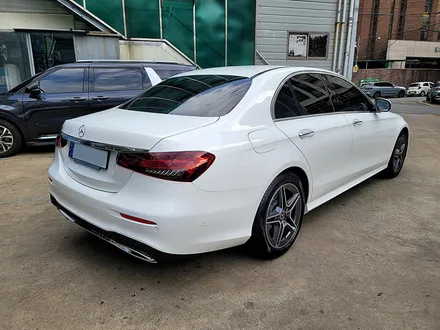 벤츠 E250 화이트 신차 유리막코팅으로 확실한 외장관리 / 벤츠 / E-클래스 / 부산 진구