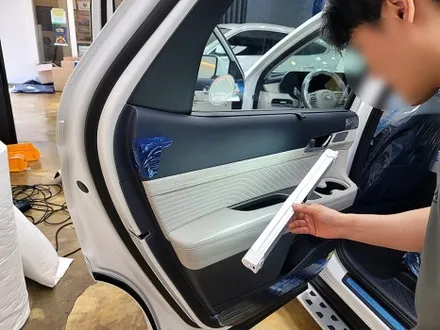 부산진구썬팅 전문점 비바에서 레인보우 V90 풀시공 완료 / 부산 진구