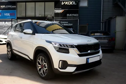 기아 소형SUV 셀토스, 레인보우 I90으로 가성비 있게 / 부산 진구