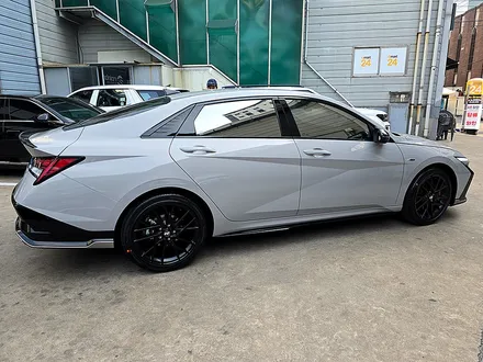 김해 브이쿨 썬팅 K 시공 반사의 아름다움을 더한 아반떼 / 부산 진구 양정동