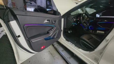 벤츠CLA 45 AMG 코더스 무빙엠비언트 작업으로 드라이브 할맛이나요 !! \