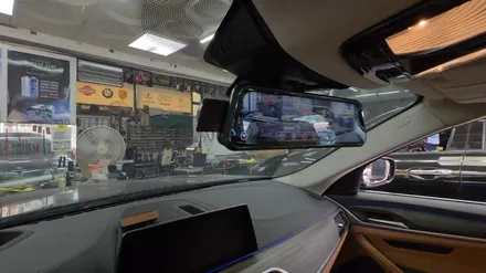 BMW 530e 룸미러 블랙박스 & 보조배터리 장착 / 서울 중랑구
