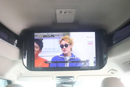 카니발KA4  스카이라이프 설치로 내차에 힐링아이템 장착을 하였습니다[서울자동차튜닝 전문점] / 서울 중랑구