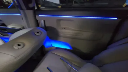 올뉴카니발 무빙엠비언트 \