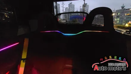 포르쉐718박스터GTS 코더스엠비언트 작업 !! 비노출식작업 / 균일한광량 / 내마음대로커스터마이징 / 강력한음악모드 / 웰컴라이트지원 ~!!오픈해놓고보니 너무 예쁘네요^^ / 서울 중랑구
