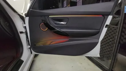 BMW320D 코더스엠비언트 (무빙엠비언트) 로 꾸며진 내차실내 핫합니다 ^^[아우토모토스] / 서울 중랑구