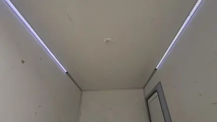탑차 택배차 화물칸 LED바 조명LED 설치로 야간에도 환하게 일합니다. / 서울 중랑구