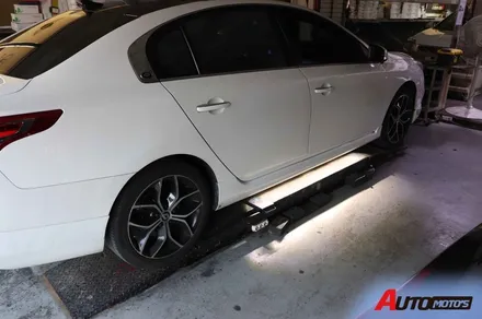 ★자동차튜닝★SM5 사이드언더LED바 튜닝으로 멋과 안정늘 !!멋짐뿜뿜!![서울튜닝/국산차 수입차튜닝전문점]§§아우토모토스§§ / 서울 중랑구
