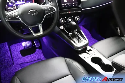 ★자동차튜닝★2020 XM3 순정엠비언트연동 풋등 작업했습니다 ^^순정엠비언트라 더욱더 고퀄리티 작업!!멋집니다^^[서울튜닝/국산차 수입차튜닝전문점]§§아우토모토스§§ / 서울 중랑구