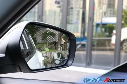 티볼리 불스원광각미러 작업으로 사각지대 없이 운전해요^^정말필요한제품 ~추천드립니다.[아우토모토스] / 서울 중랑구
