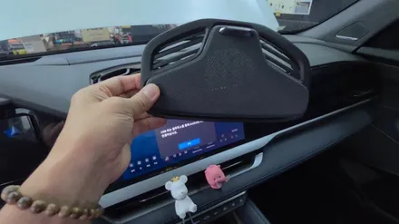 밋밋한 순정 센터스피커를 필랑트 센터스피커 커버로 교체 ![서울자동차튜닝 아우토모토스] / 서울 중랑구