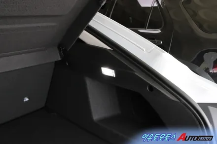 [ XM3 ] 트렁크우측등DIY +트렁크도어등LED 작업으로 이제 야간에도 트렁크내부 환하게 보여서 좋네요!! §§서울자동차튜닝 아우토모토스§§ / 서울 중랑구