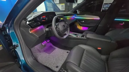 푸조408 무빙엠비언트 시공 후기\