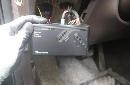 BMW IX 블랙박스 보조배터리 상시녹화 인터페이스 모토모DPI 설치 작업후기 / 서울 중랑구
