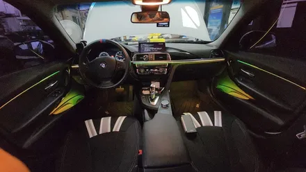 BMW320D 코더스엠비언트 (무빙엠비언트) 로 꾸며진 내차실내 핫합니다 ^^[아우토모토스] / 서울 중랑구