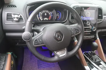 QM6 꼴레오스르노룩 작업과 오르간페달 장착하였습니다. / 서울 중랑구