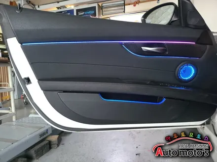 BMW  Z4 코더스엠비언트시공으로 드라이브할때 분위기UP!감성UP !!고퀄리티작업으로 만나보시죠 ^^ / 서울 중랑구