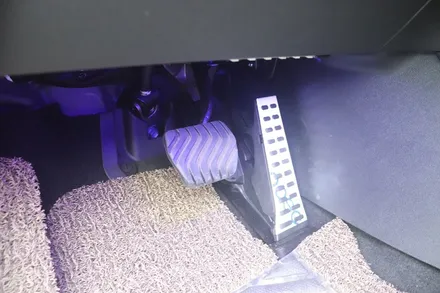 QM6 꼴레오스르노룩 작업과 오르간페달 장착하였습니다. / 서울 중랑구