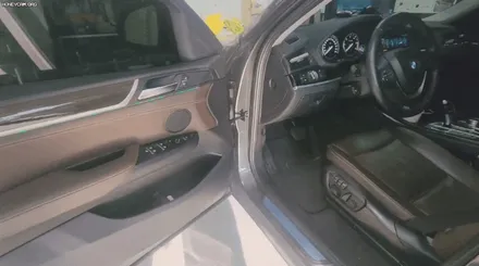 BMW X4코더스엠비언트 시공작업 [ 도어라인1열2열 +도어수납포켓1열2열 +대시보드 + 풋등1열] / 서울 중랑구