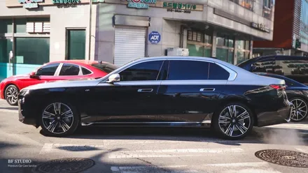 하남 BMW 7시리즈 750e 샴페인 골드 투톤 랩핑으로 더욱 고급스럽게! [BF스튜디오, 하남PPF, 하남랩핑] / 하남시 덕풍동