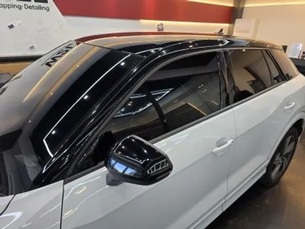 아우디 Q2 auto velvet (오토벨벳) 고광택 블랙유광 투톤랩핑 시공기 : 수원 용인 동탄 기흥 투톤랩핑 W2L / 용인시 기흥구 고매동