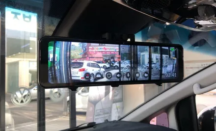 스타리아 카고에 필요한 디지털 룸미러 블랙박스 파인뷰 LX7 POWER